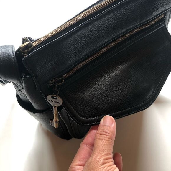 Vintage Fossil 1954 Black Leather Crossbody Organizer Bag 75082 Moto Biker Style - Picture 10 of 15